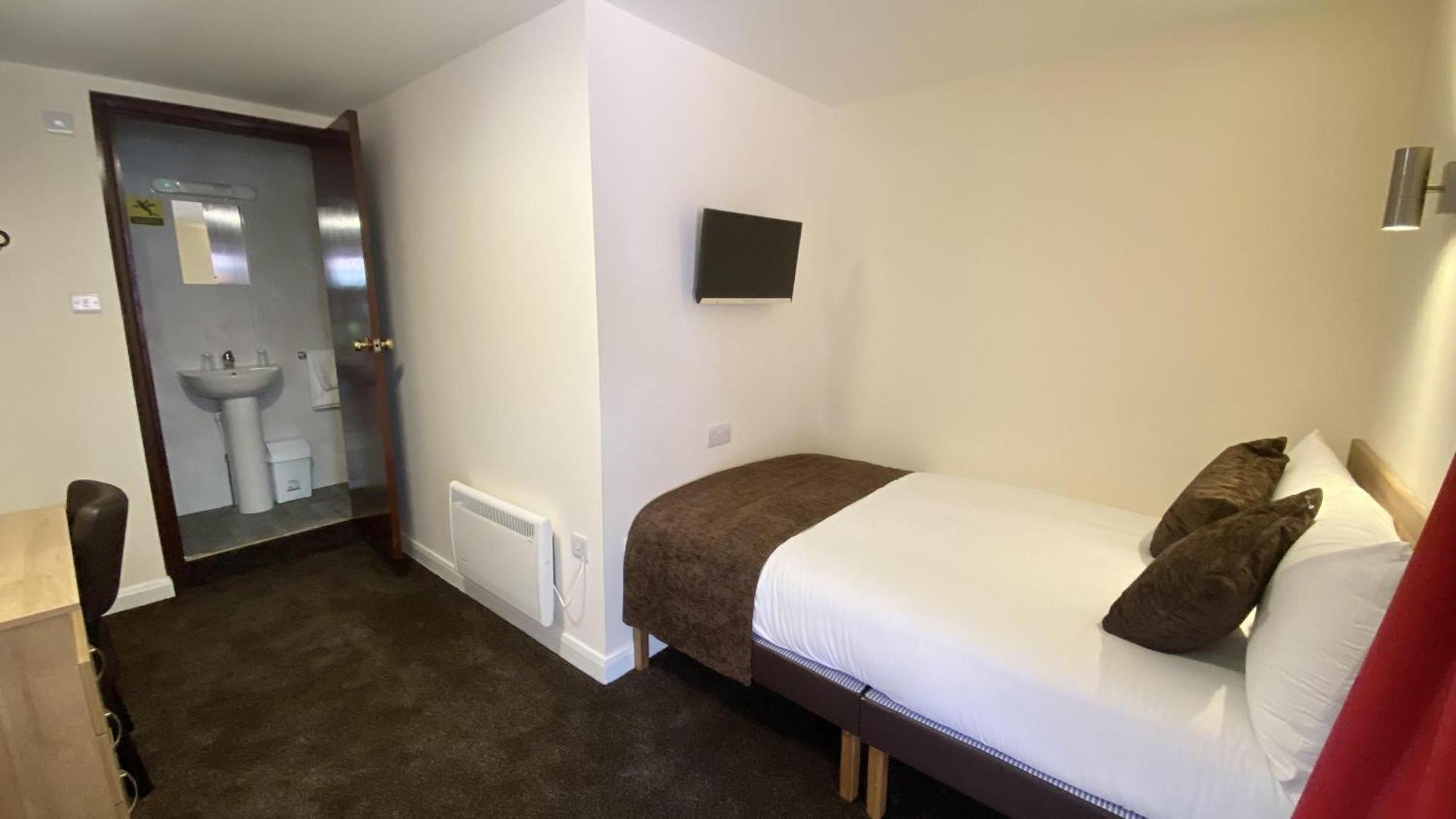 Russ Hill Hotel Charlwood Habitación foto